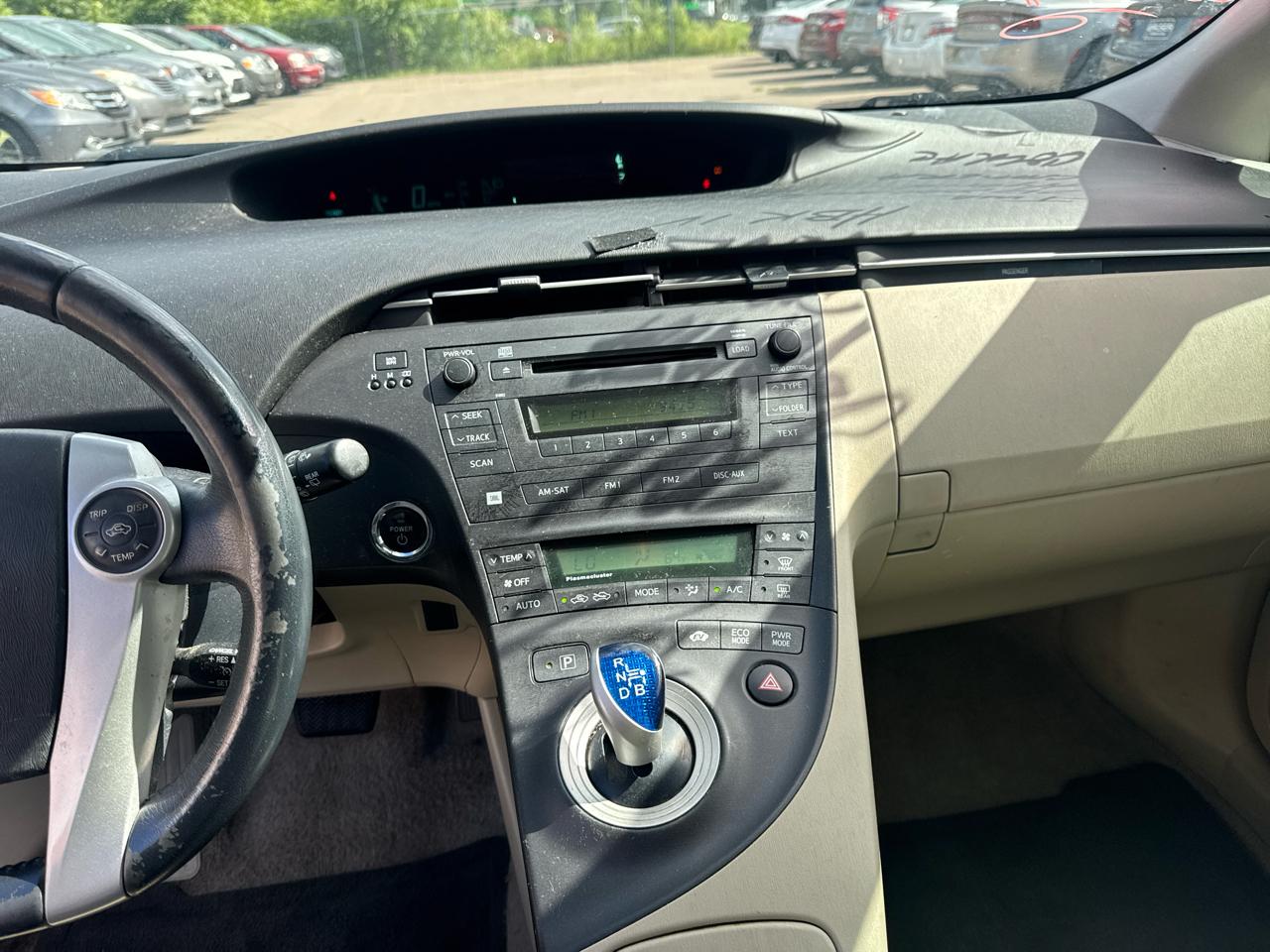 Toyota Prius 5dr HB III (Natl) 2011