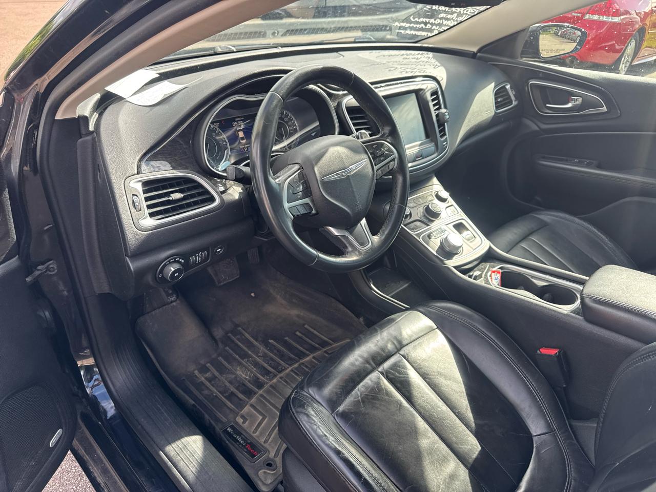 Chrysler 200 4dr Sdn C AWD 2015