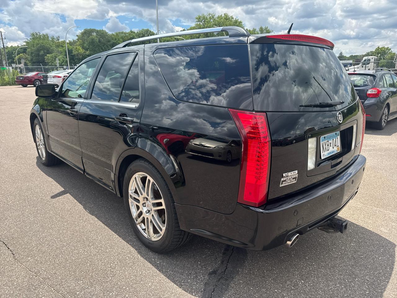 Cadillac SRX AWD 4dr V8 2009