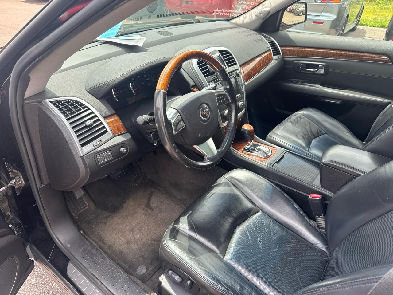 Cadillac SRX AWD 4dr V8 2009