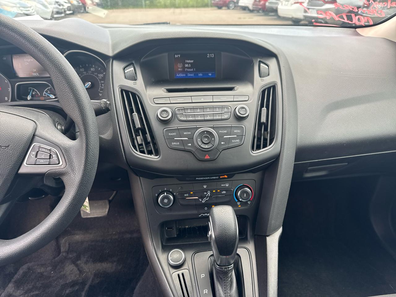 Ford Focus SE Hatch 2017