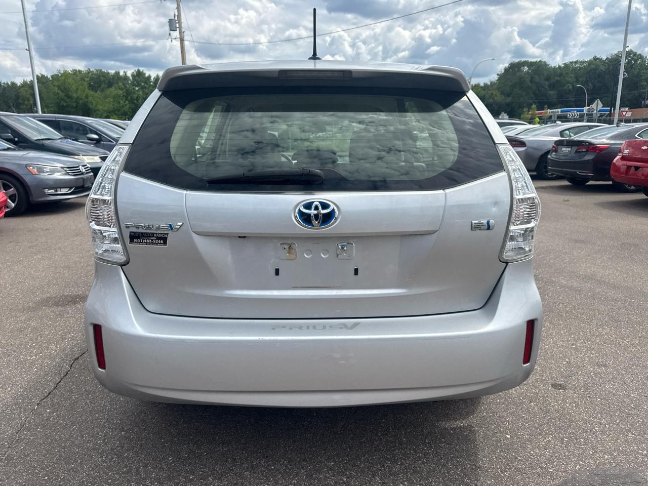 Toyota Prius V 5dr Wgn Three (Natl) 2013