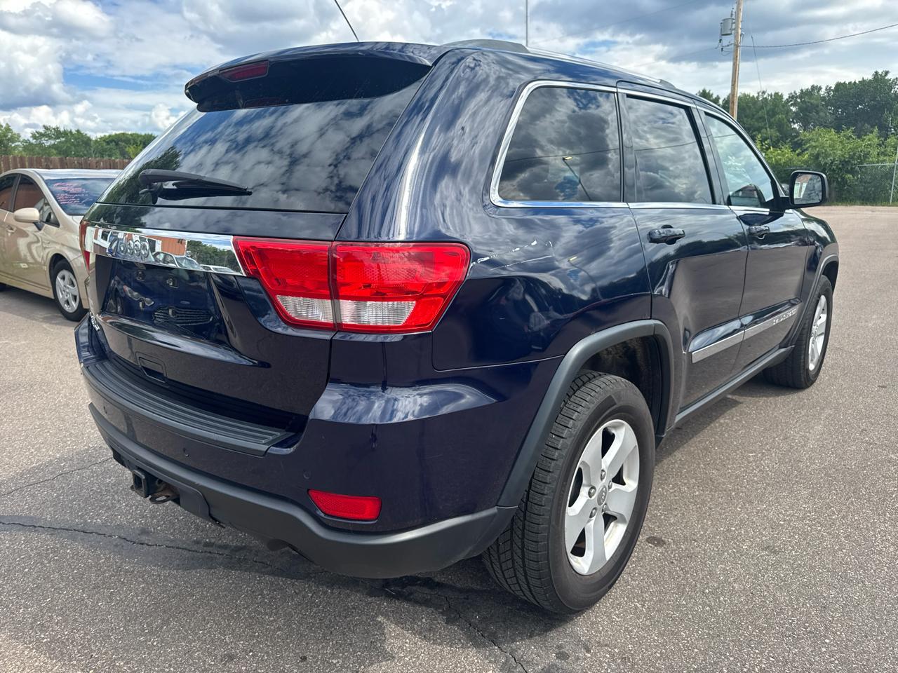 Jeep Grand Cherokee 4WD 4dr Laredo 2012