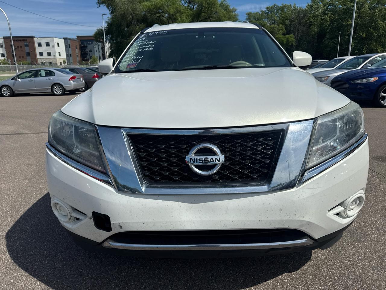 Nissan Pathfinder 4WD 4dr SV 2014