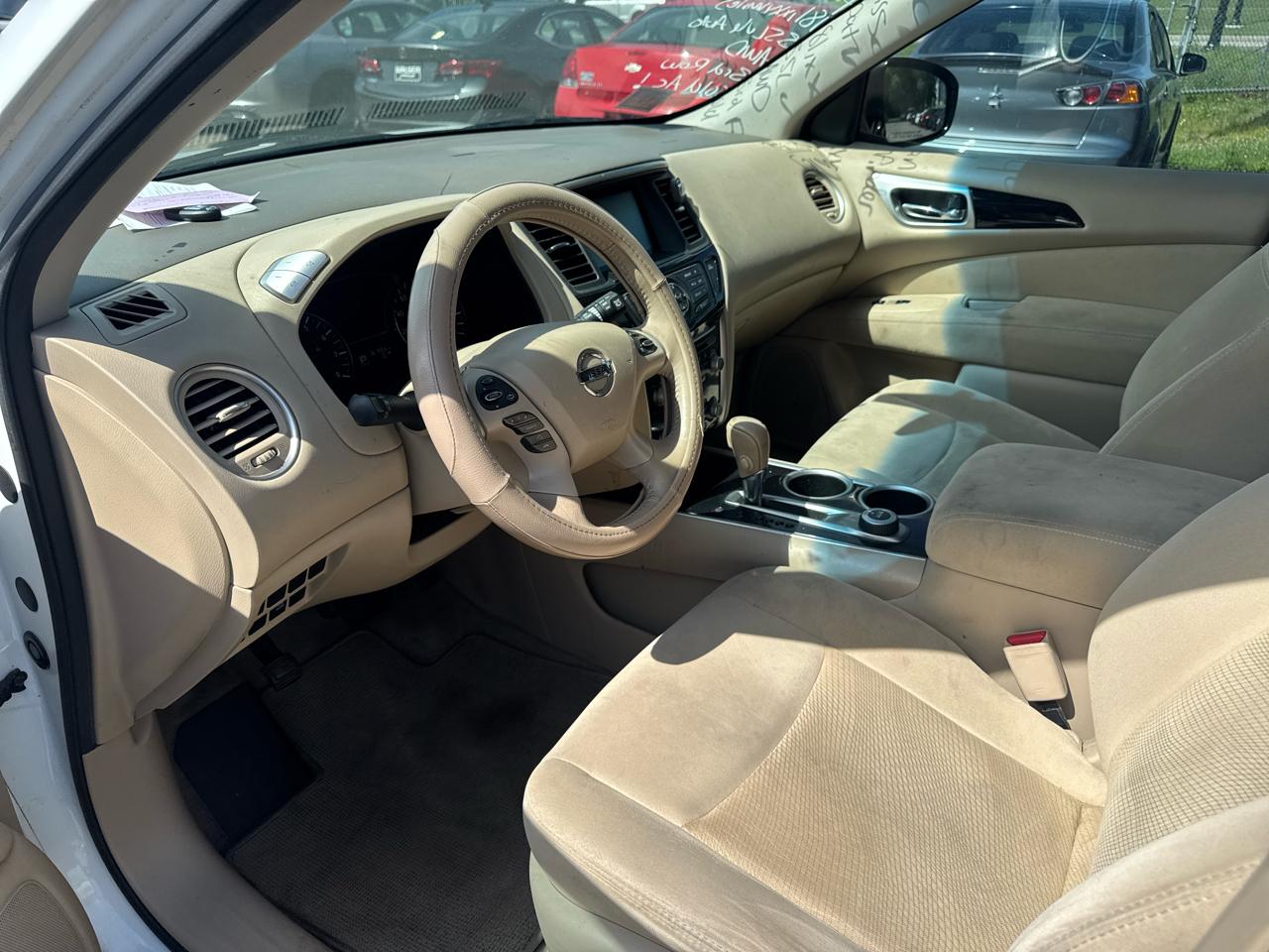 Nissan Pathfinder 4WD 4dr SV 2014