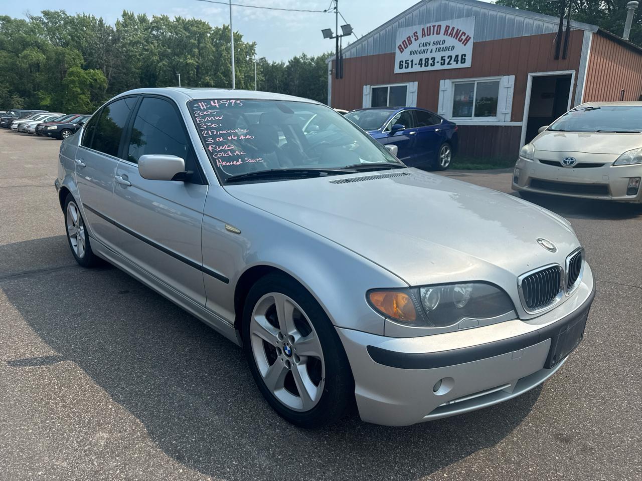 BMW 3 Series 330i 4dr Sdn RWD 2005