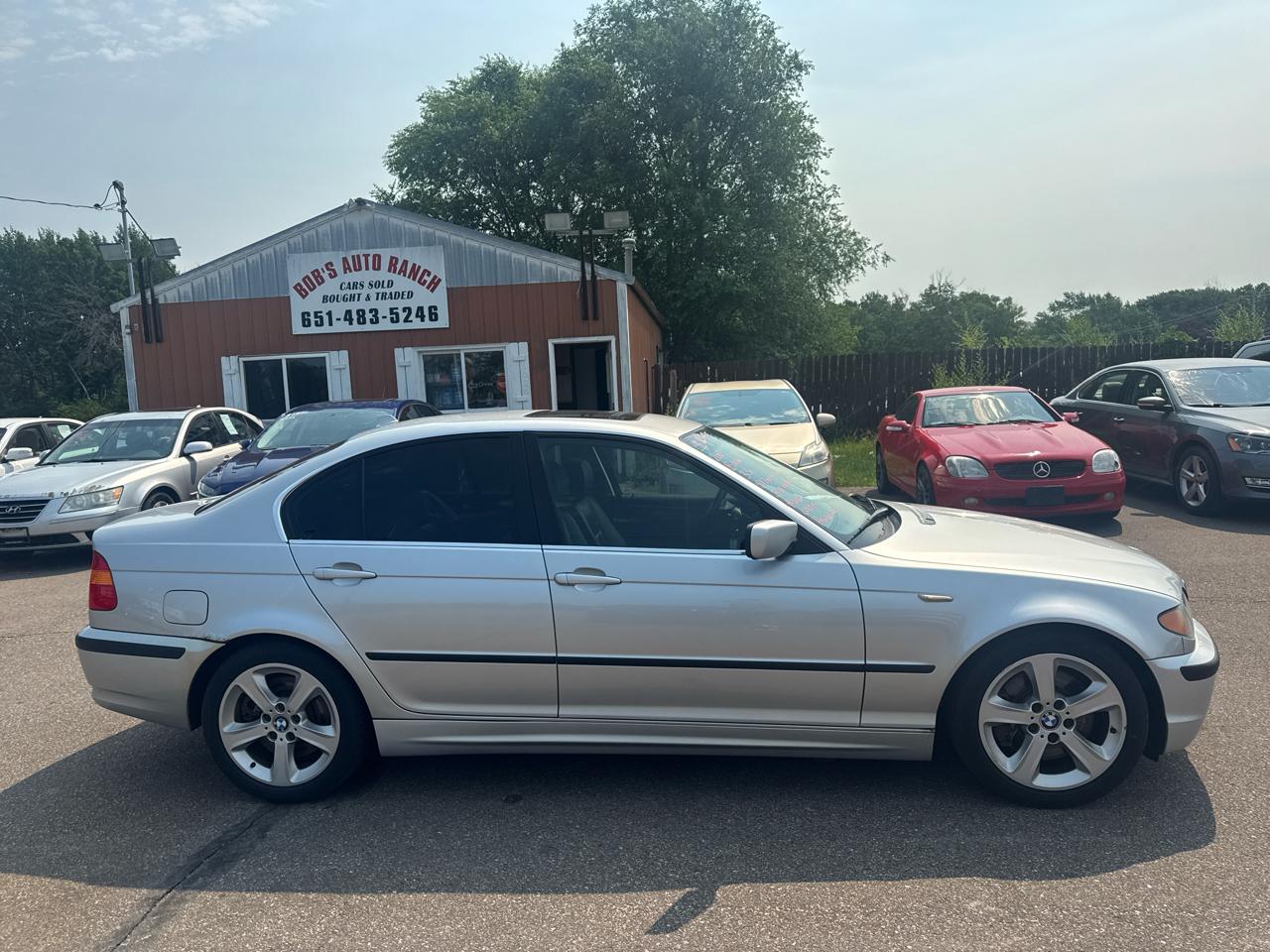 BMW 3 Series 330i 4dr Sdn RWD 2005