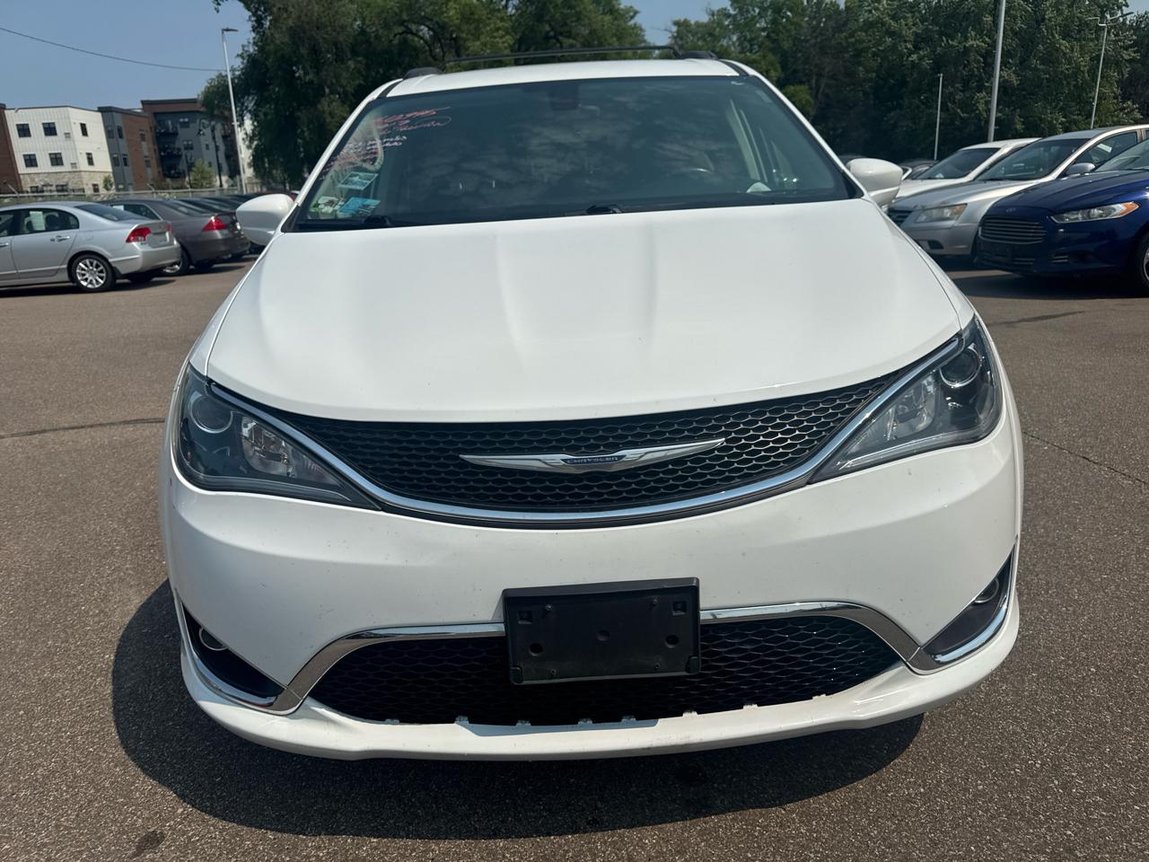 Chrysler Pacifica Touring-L FWD 2017