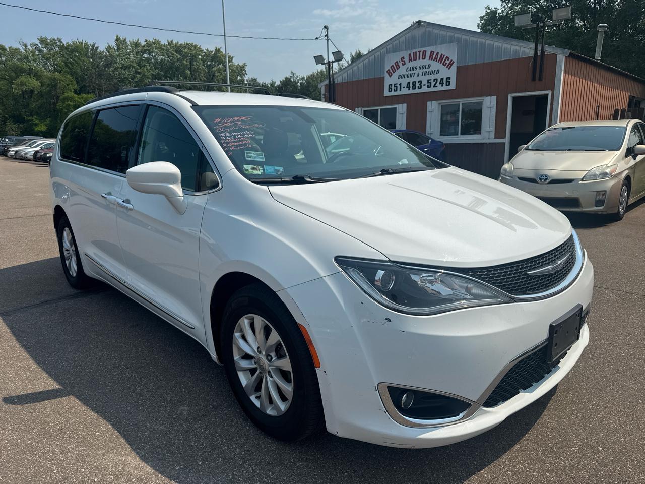 Chrysler Pacifica Touring-L FWD 2017