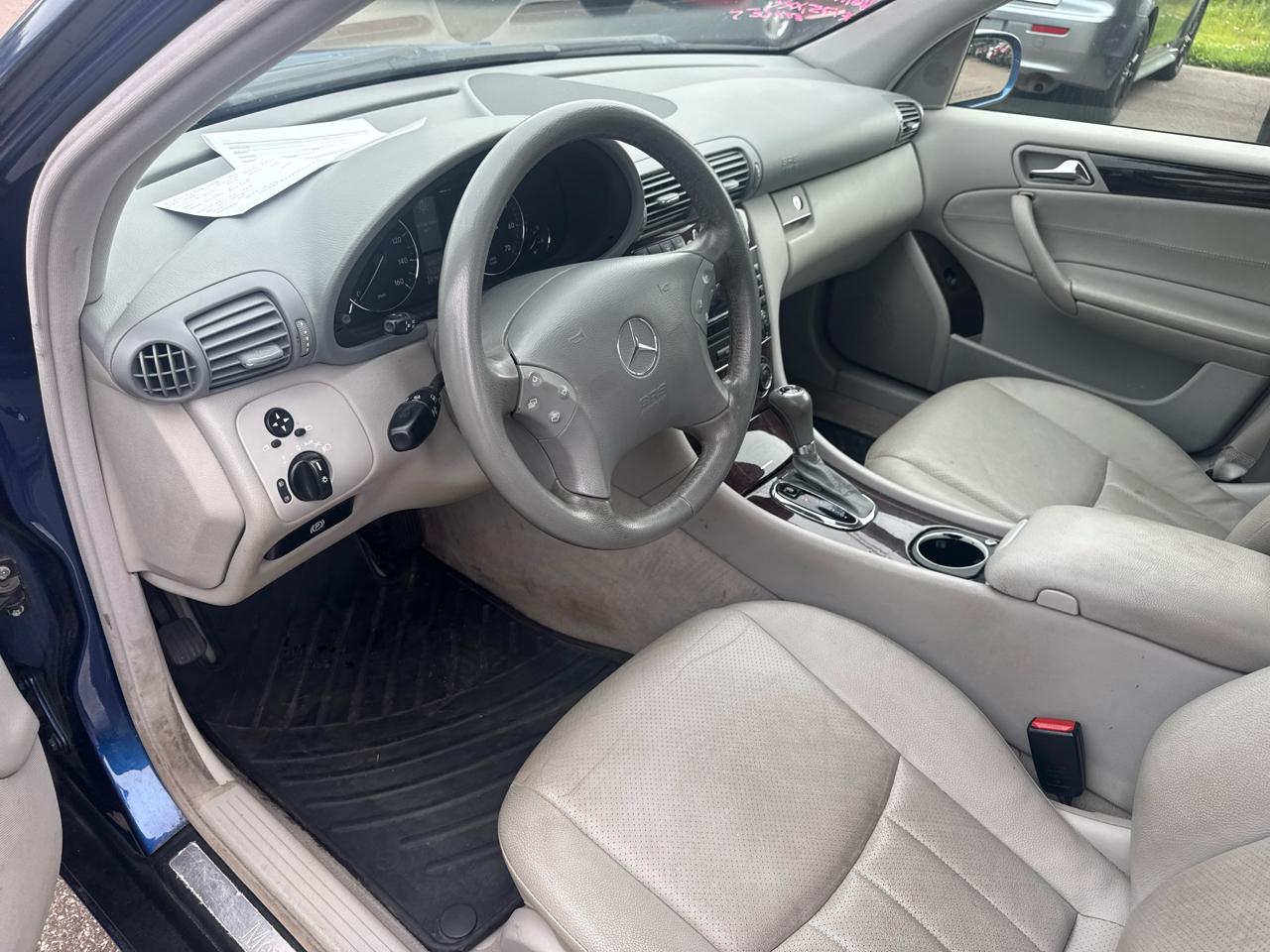 Mercedes-Benz C-Class 4dr Sdn 2.6L 4MATIC 2005