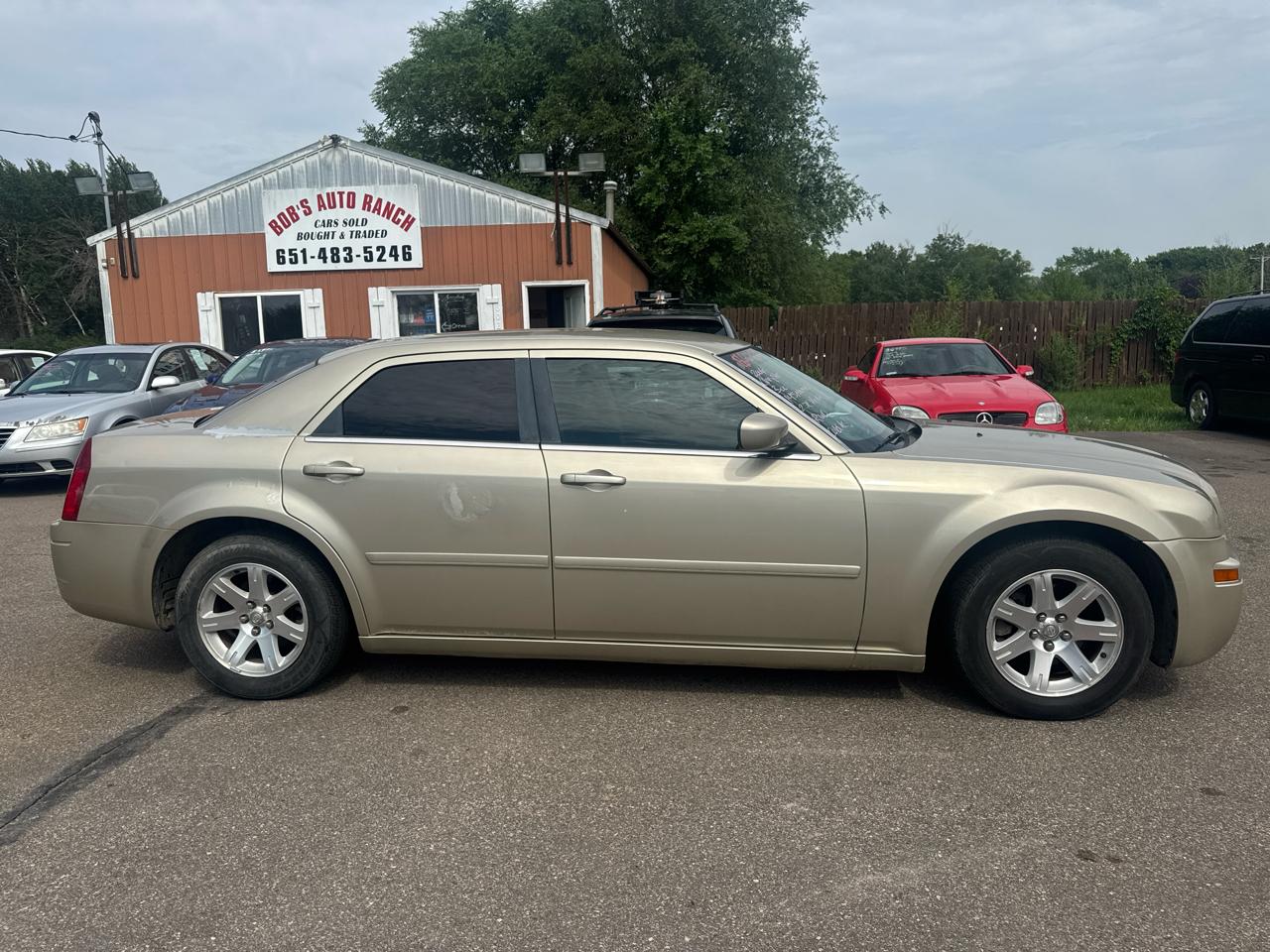 Chrysler 300 4dr Sdn 300 2006