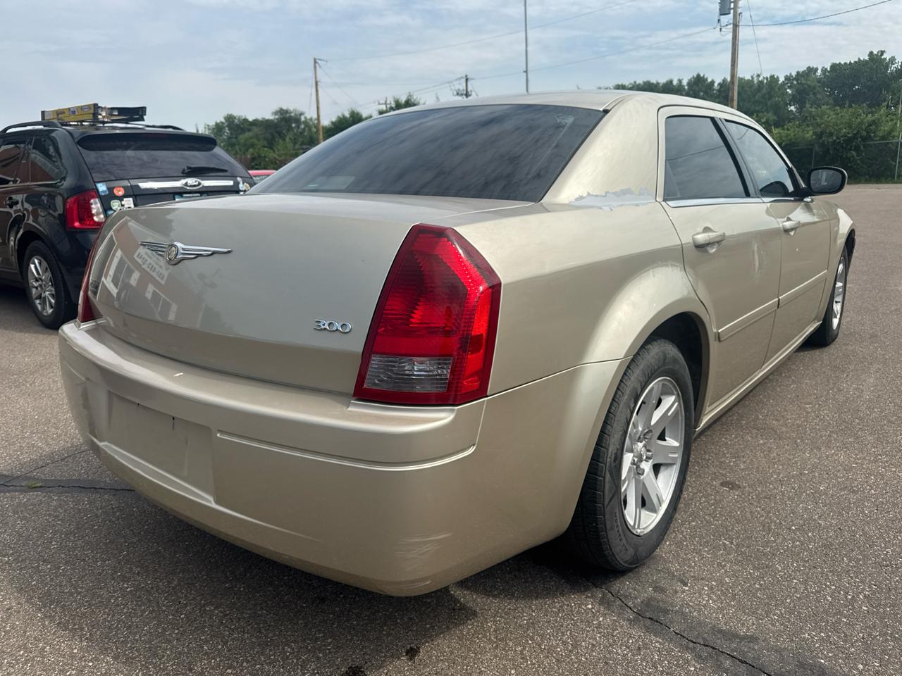 Chrysler 300 4dr Sdn 300 2006