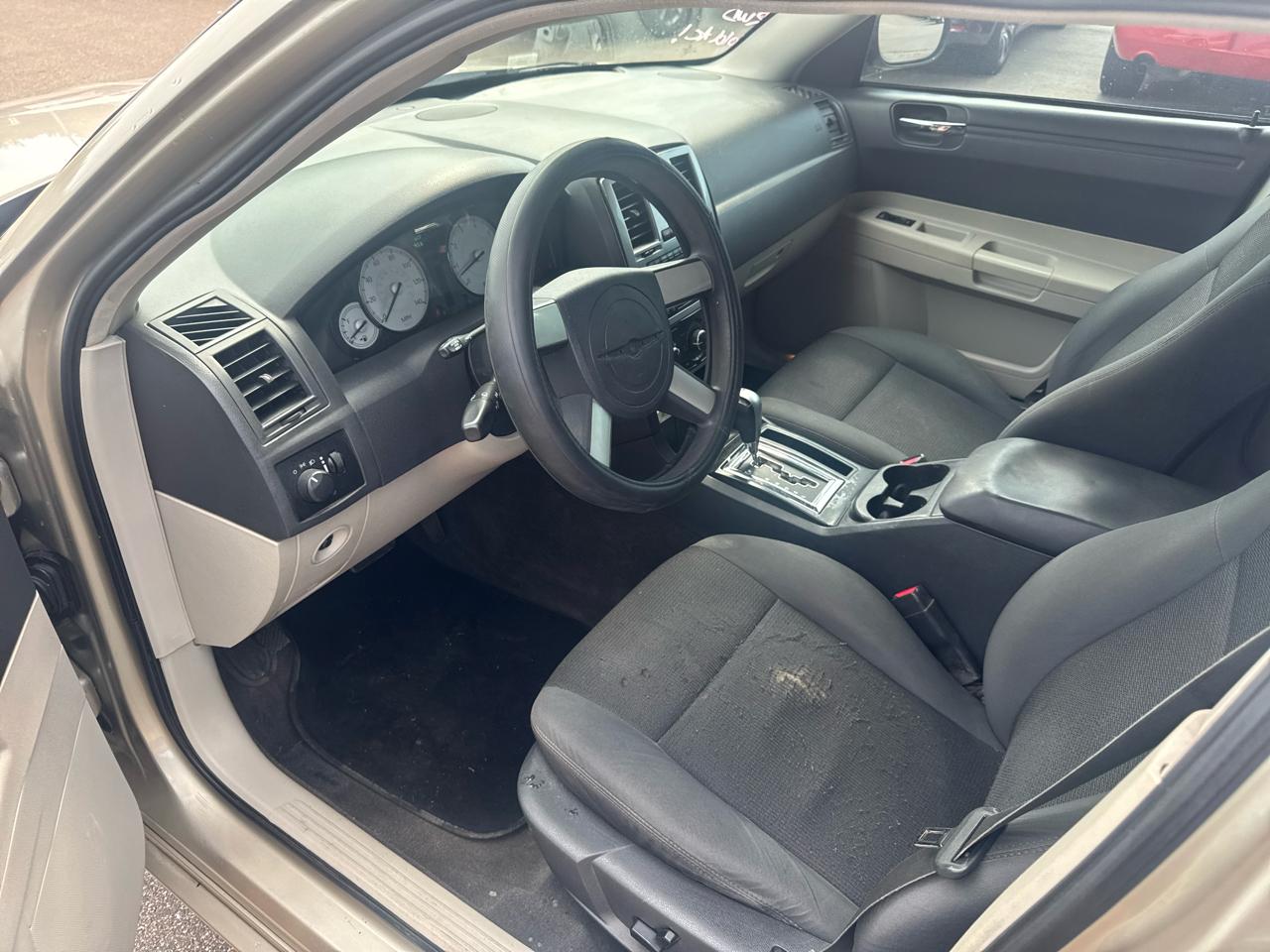 Chrysler 300 4dr Sdn 300 2006
