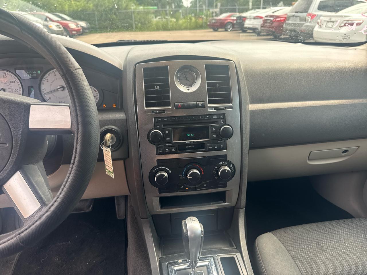 Chrysler 300 4dr Sdn 300 2006