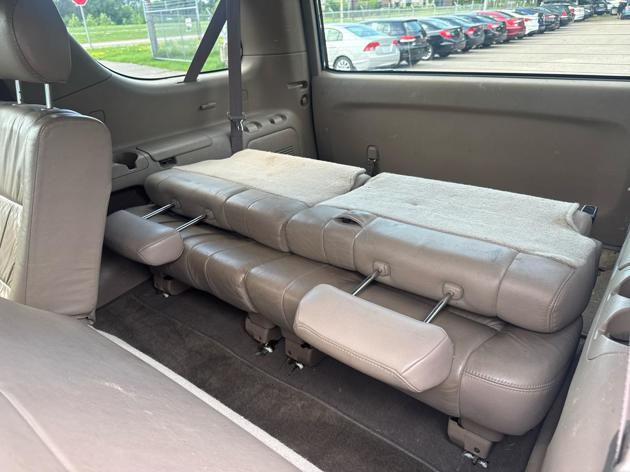 Toyota Sequoia 4dr Limited 4WD (Natl) 2003