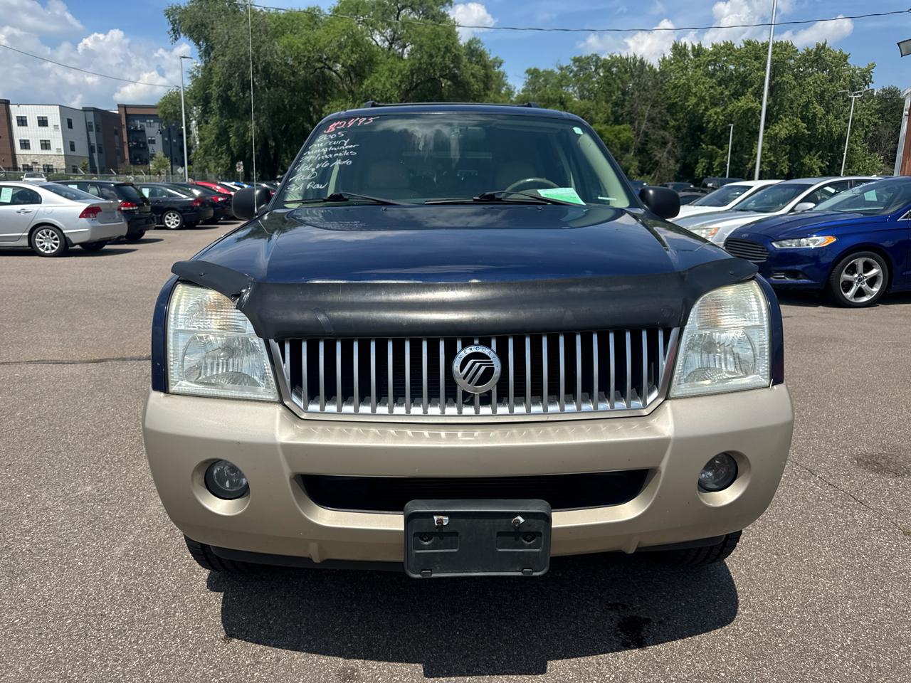Mercury Mountaineer 4dr 114" WB Convenience AWD 2005