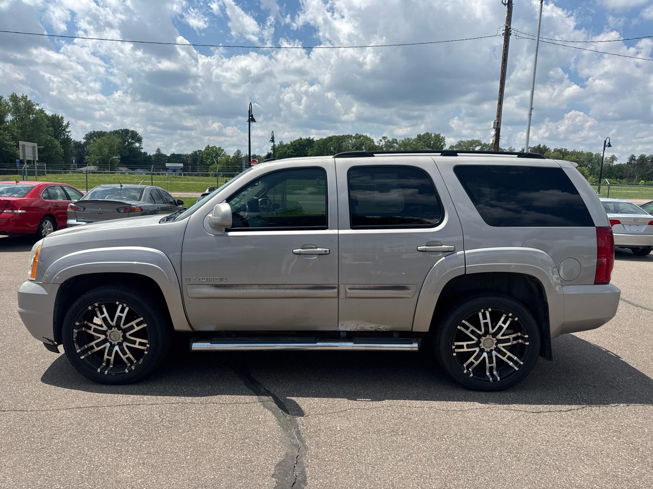 GMC Yukon 4WD 4dr 1500 SLE 2007