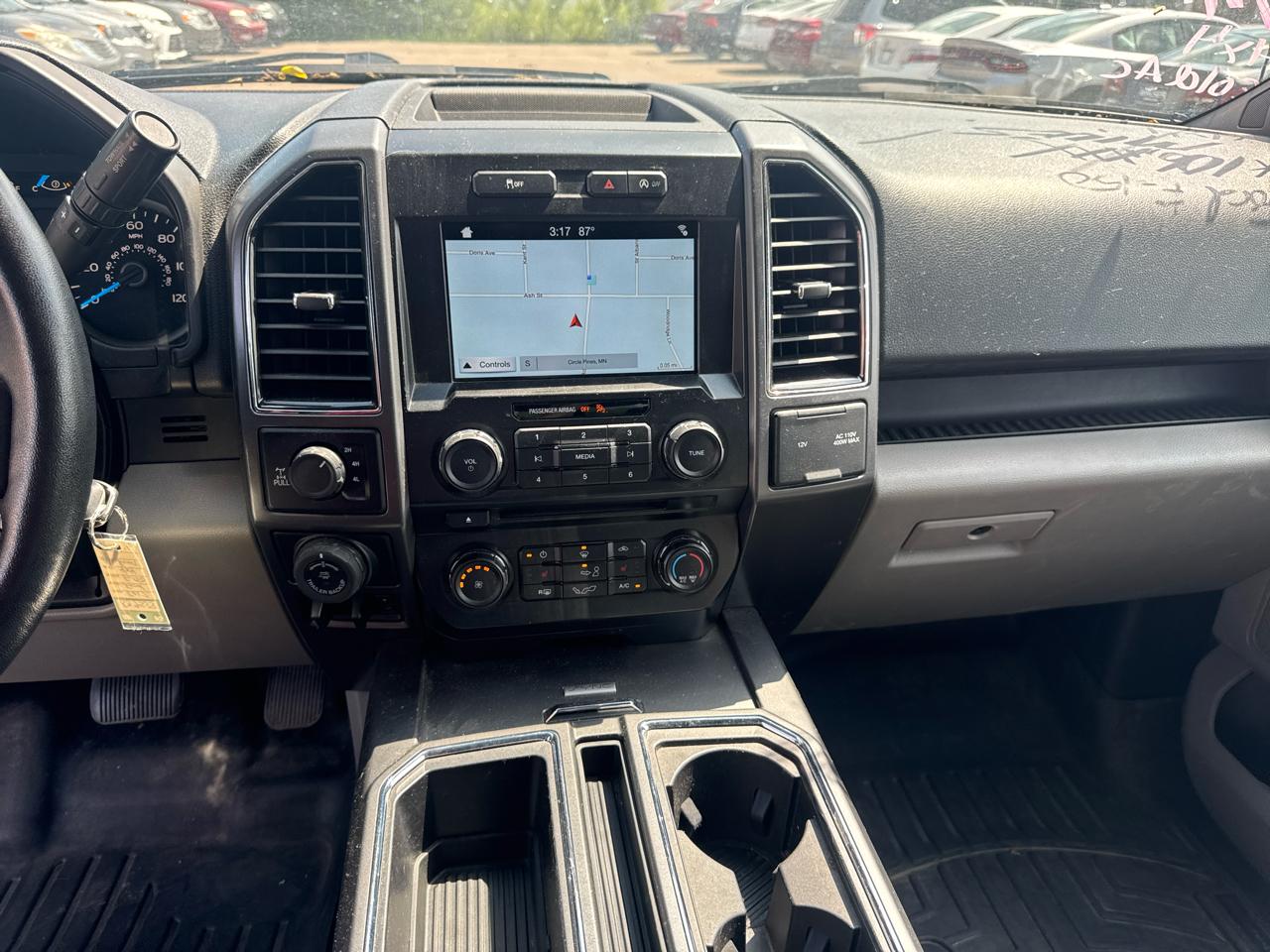 Ford F-150 4WD SuperCrew 145" XLT 2017