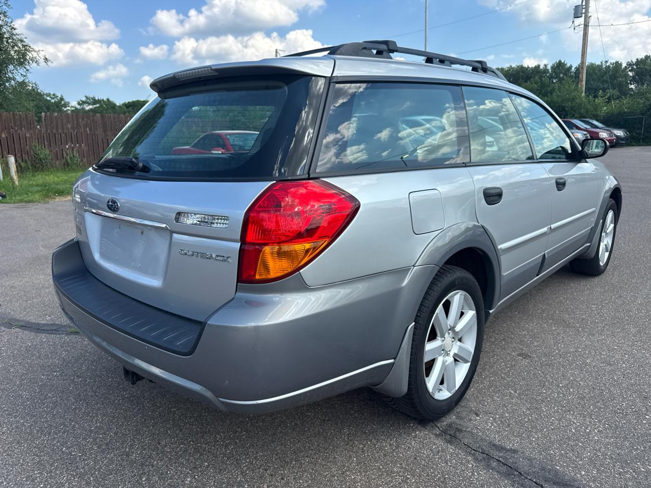 Subaru Legacy Wagon 4dr H4 MT Outback 2007