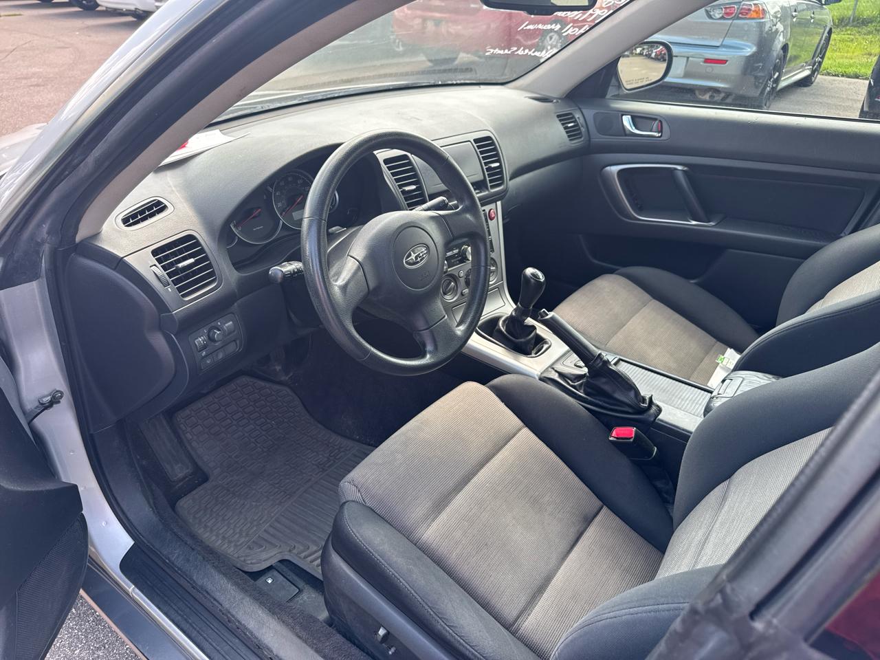 Subaru Legacy Wagon 4dr H4 MT Outback 2007