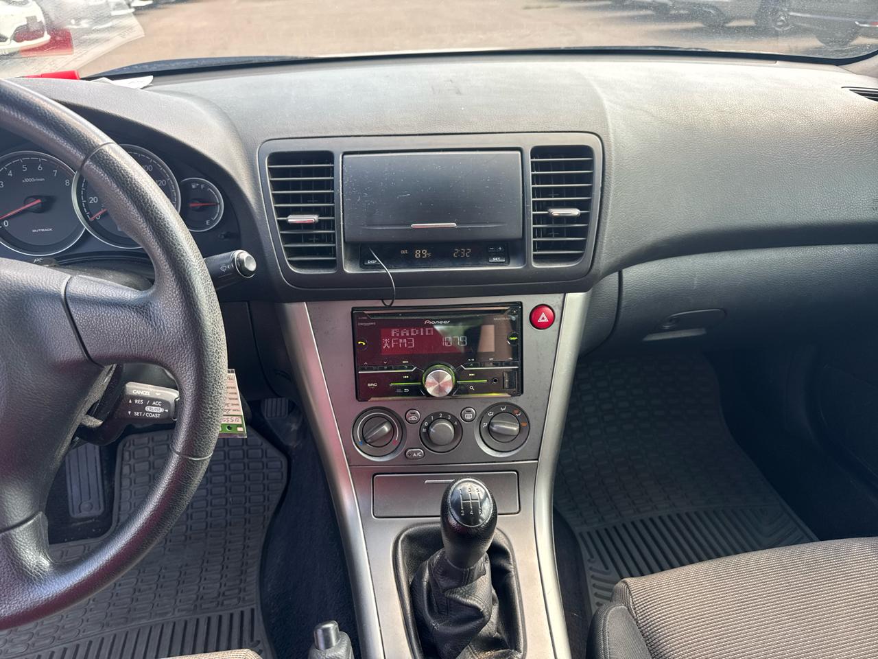 Subaru Legacy Wagon 4dr H4 MT Outback 2007