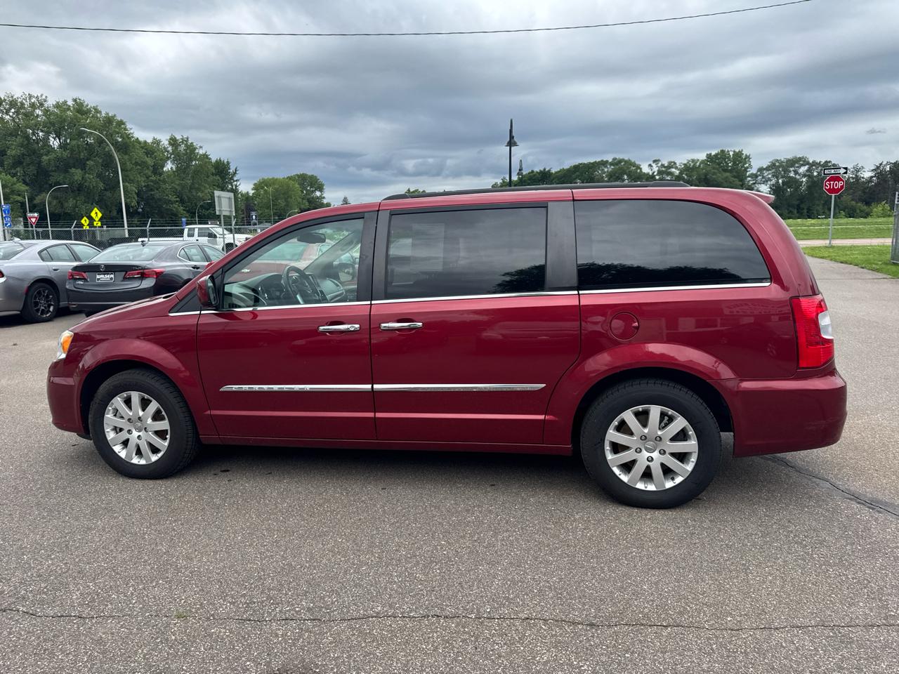 Chrysler Town & Country 4dr Wgn Touring 2014