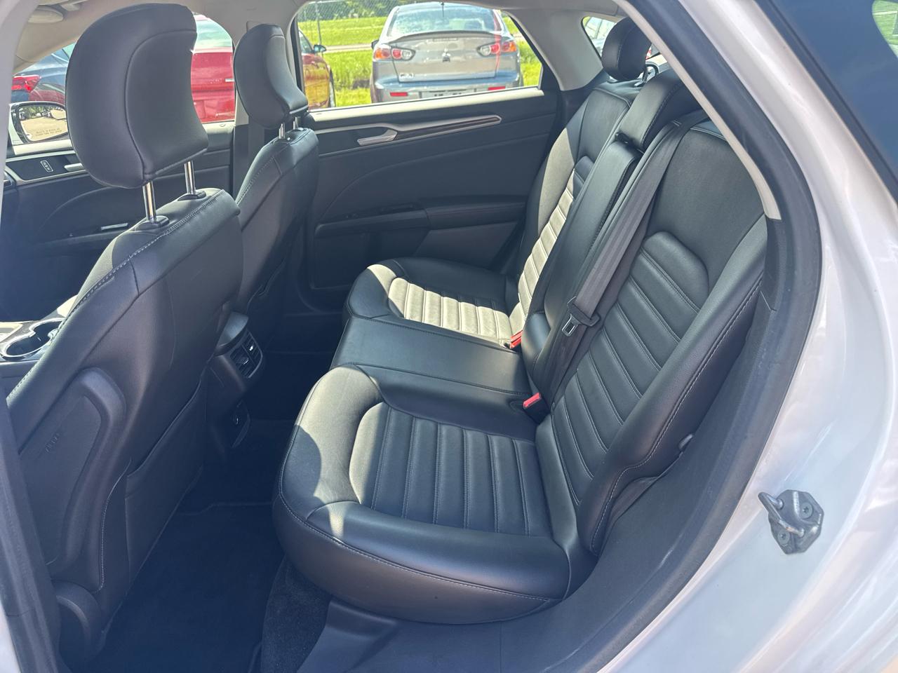 Ford Fusion 4dr Sdn SE AWD 2016
