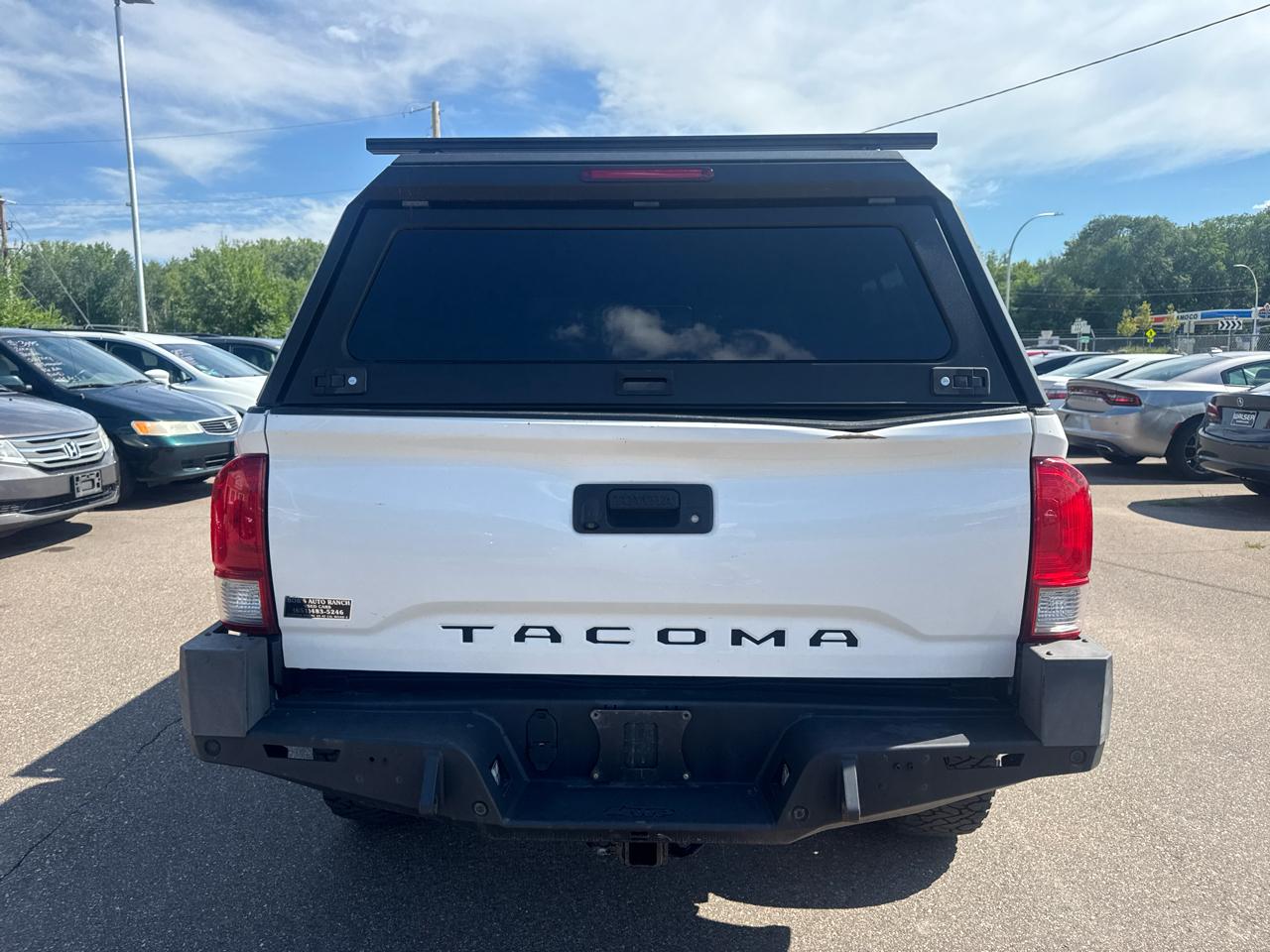 Toyota Tacoma 4WD Double Cab V6 AT TRD Off Road (Natl) 2017