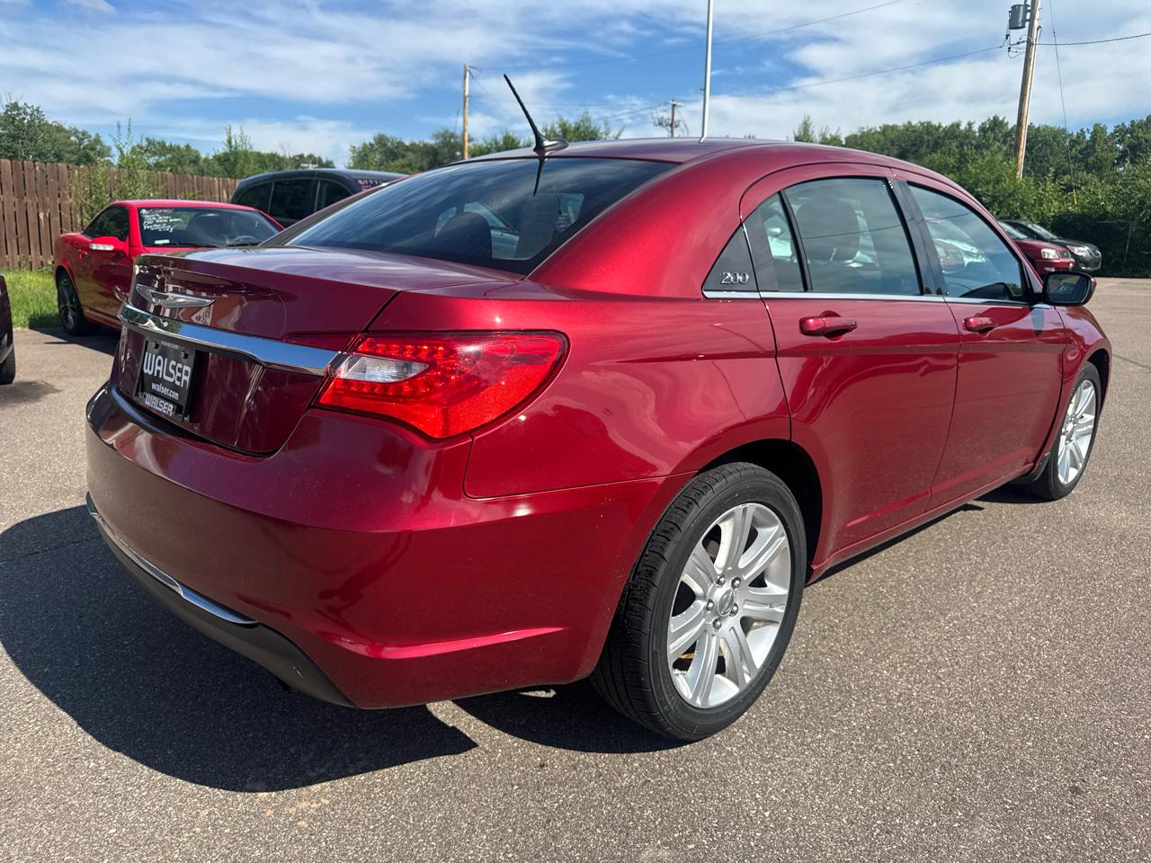 Chrysler 200 4dr Sdn LX 2013