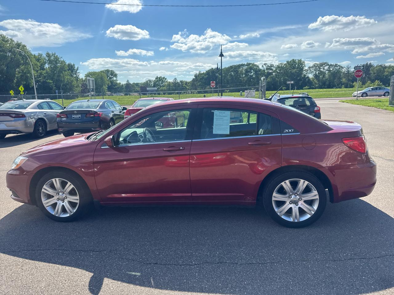 Chrysler 200 4dr Sdn LX 2013