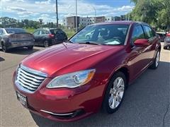 2013 Chrysler 200 