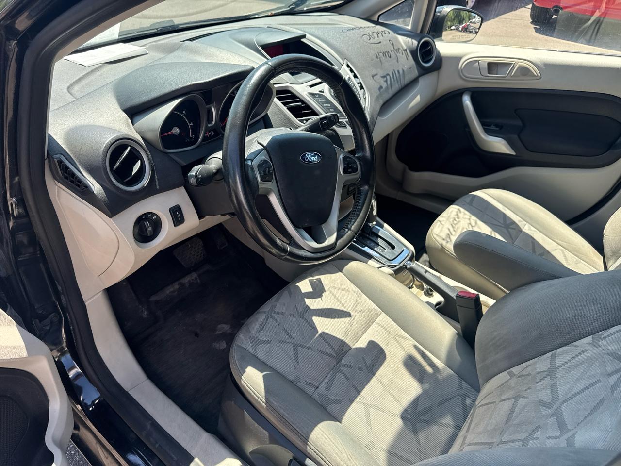 Ford Fiesta 5dr HB SE 2013
