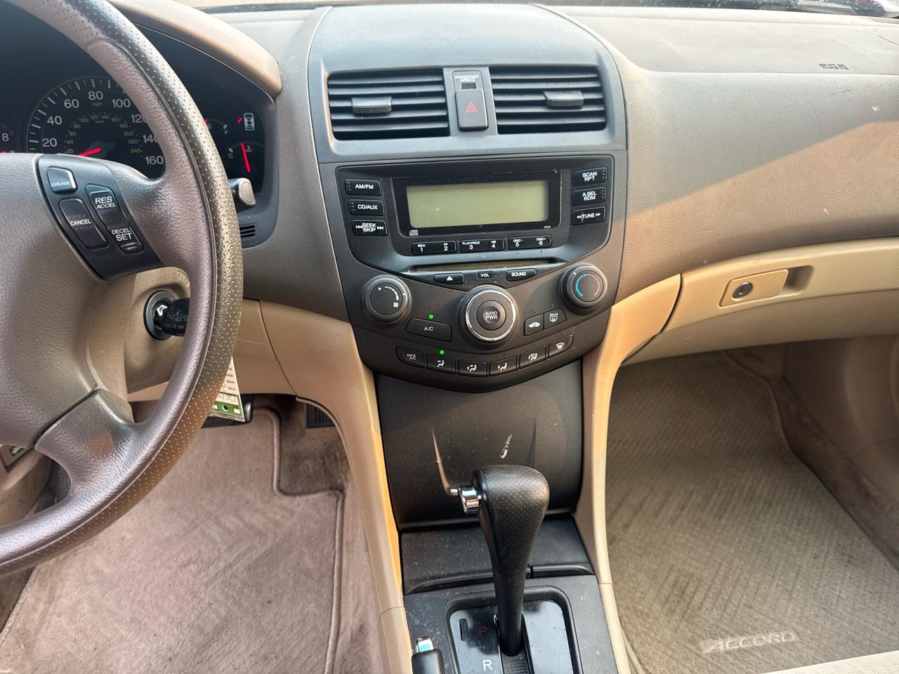 Honda Accord Sdn LX Auto 2004