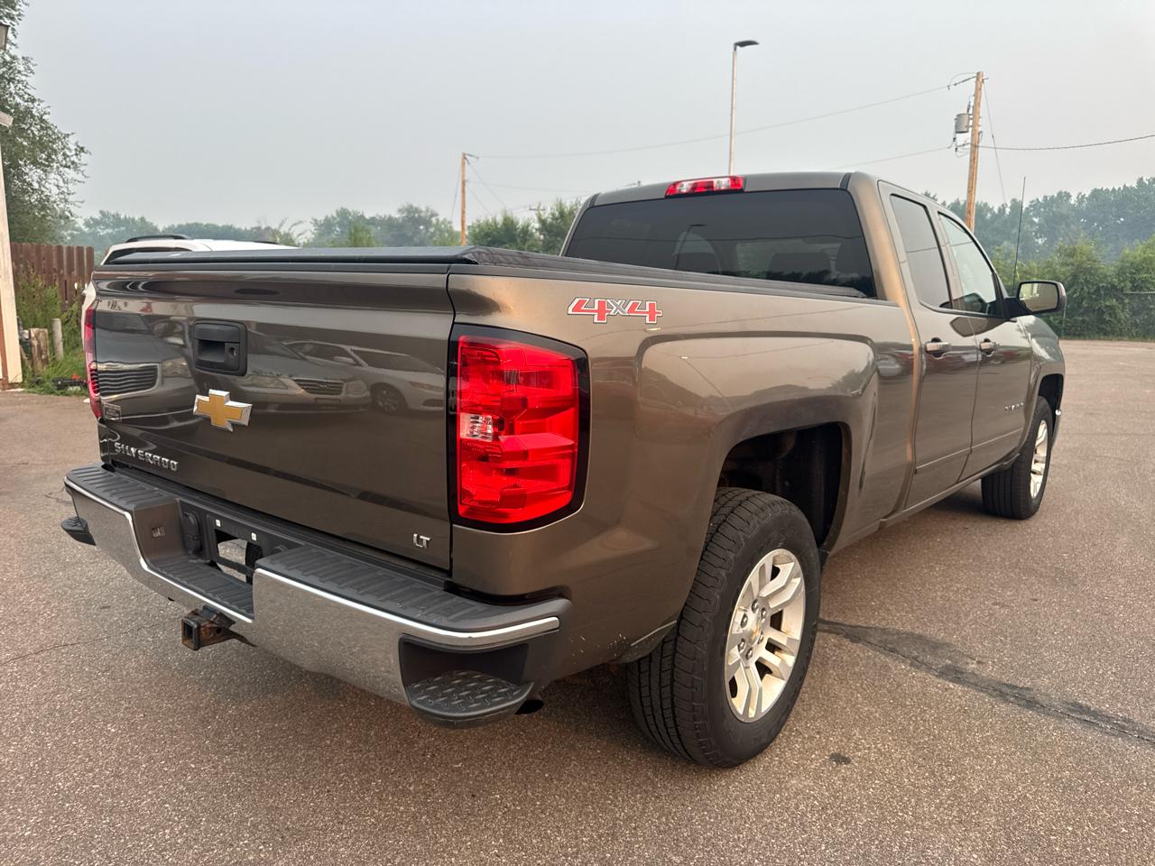 Chevrolet Silverado 1500 4WD Double Cab 143.5" LT w/1LT 2015