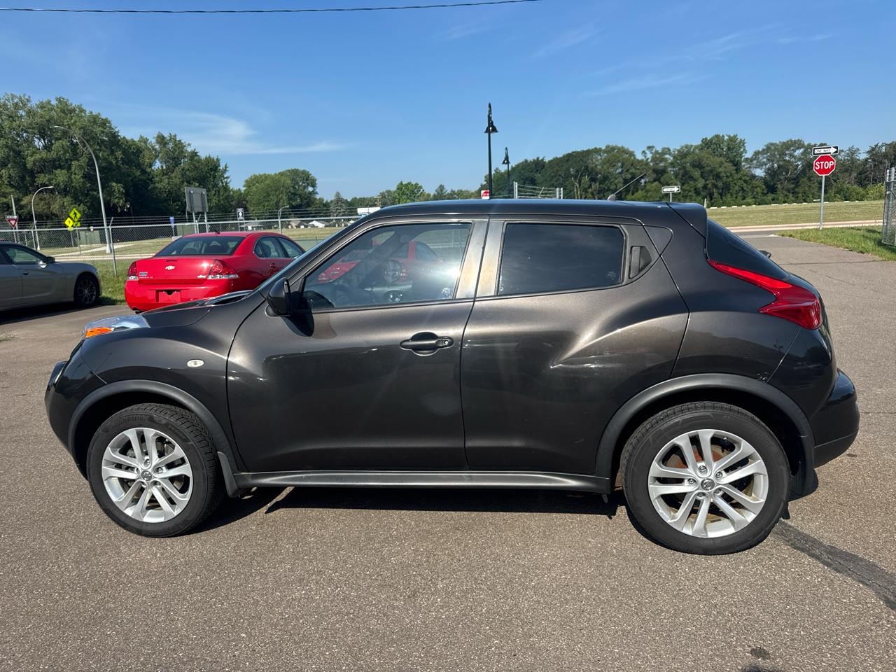 Nissan Juke 5dr Wgn I4 CVT S AWD 2011
