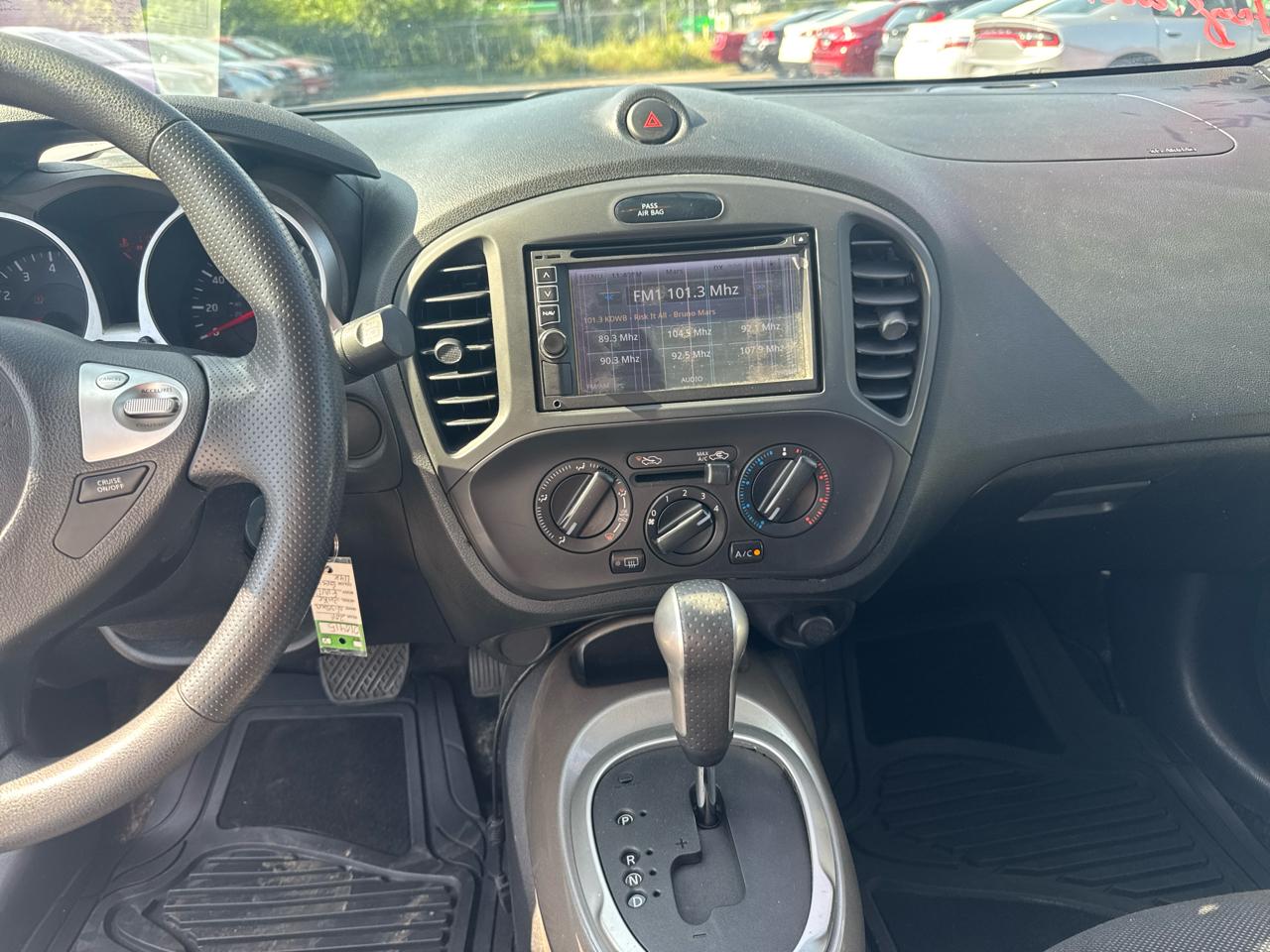 Nissan Juke 5dr Wgn I4 CVT S AWD 2011