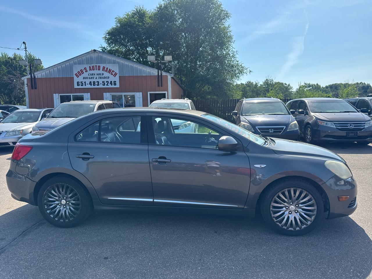 Suzuki Kizashi 4dr Sdn CVT AWD SLS 2010