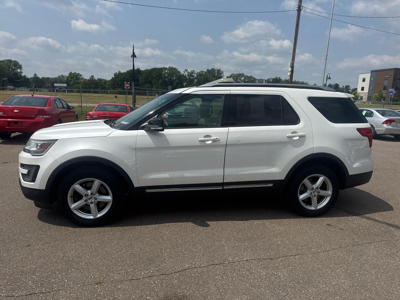 Ford Explorer 4WD 4dr XLT 2016