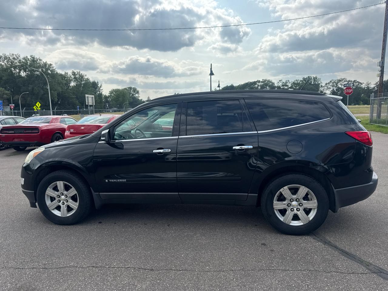 Chevrolet Traverse FWD 4dr LT w/2LT 2009