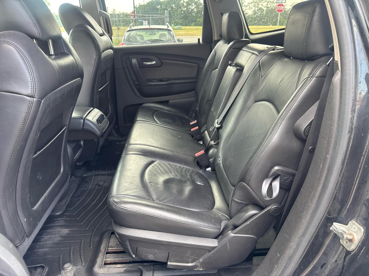 Chevrolet Traverse FWD 4dr LT w/2LT 2009