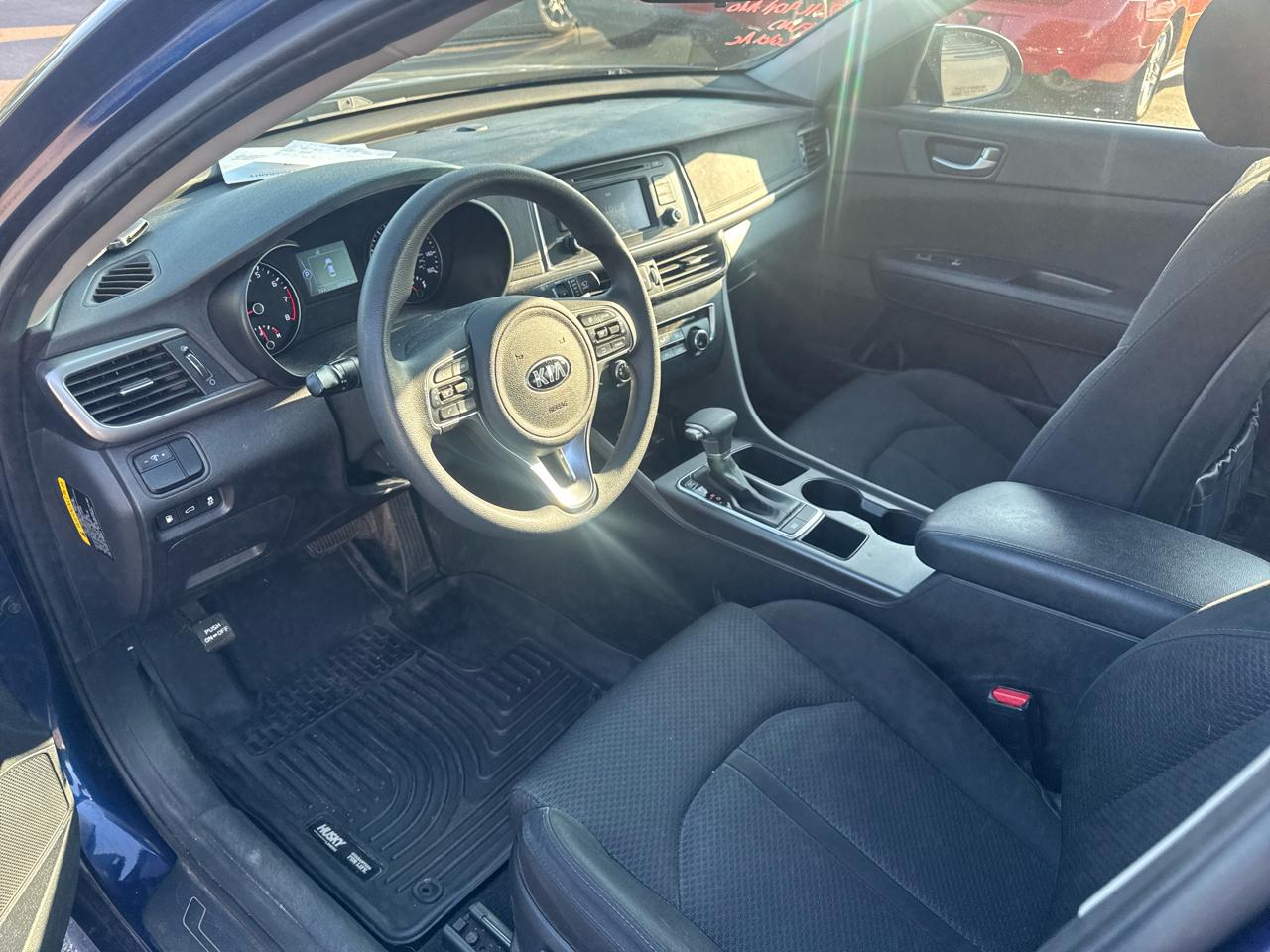 Kia Optima LX Auto 2017