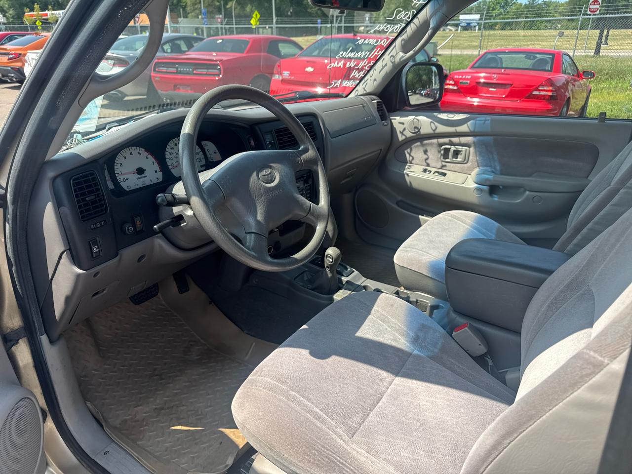 Toyota Tacoma 4WD Access Cab V6 AT (Natl) 2002