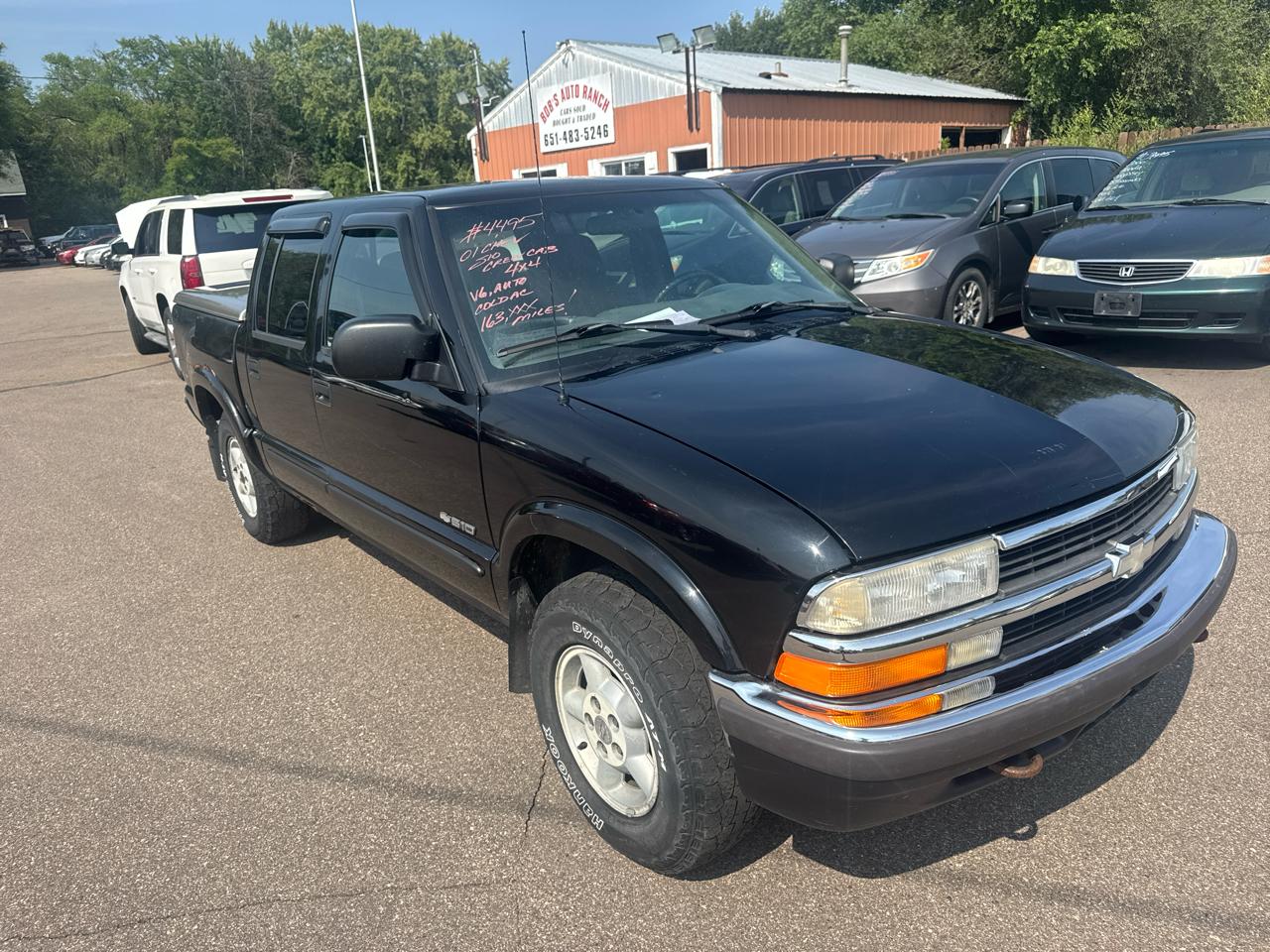 Chevrolet S-10 Crew Cab 123" WB 4WD LS 2001