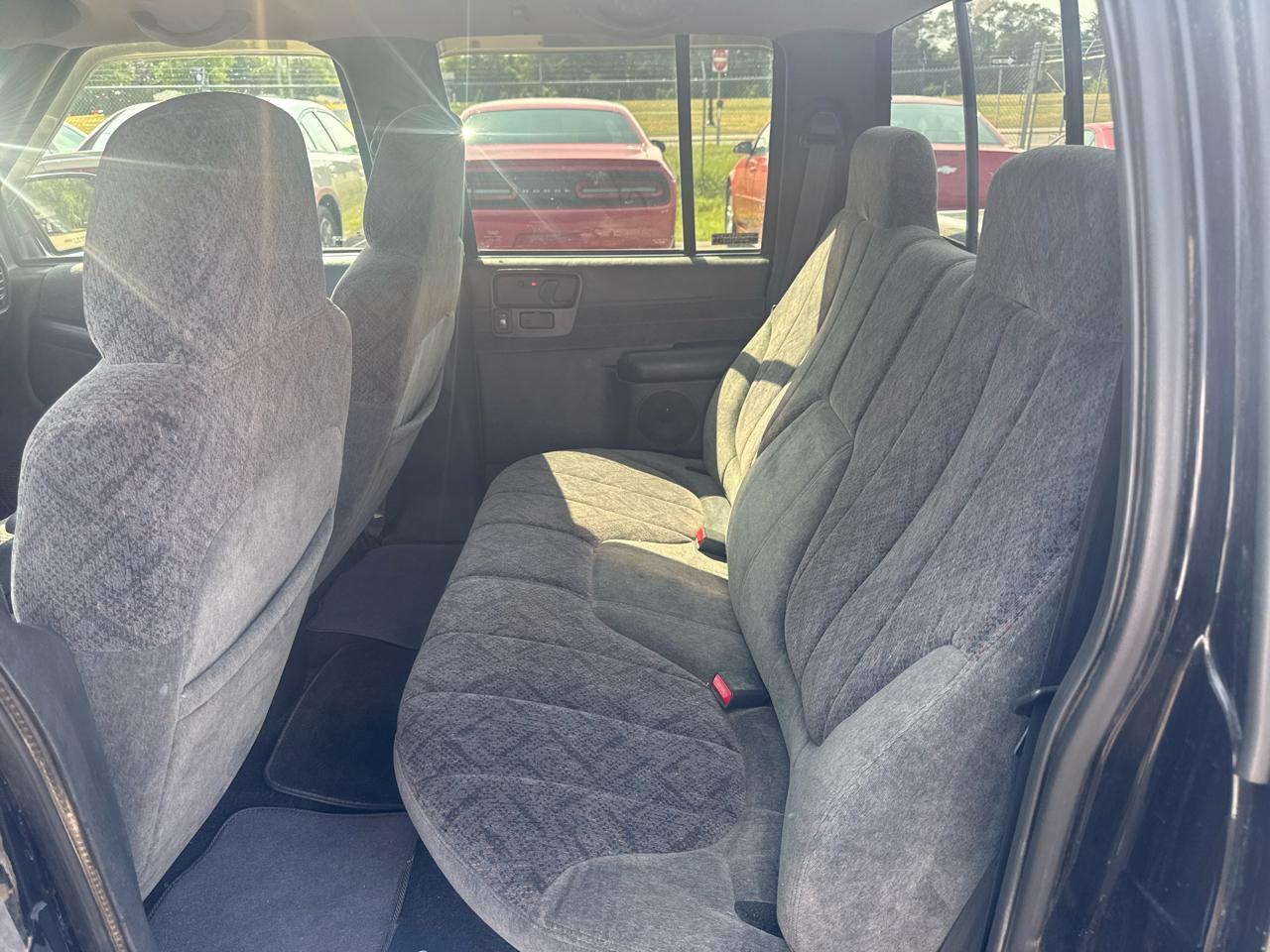 Chevrolet S-10 Crew Cab 123" WB 4WD LS 2001