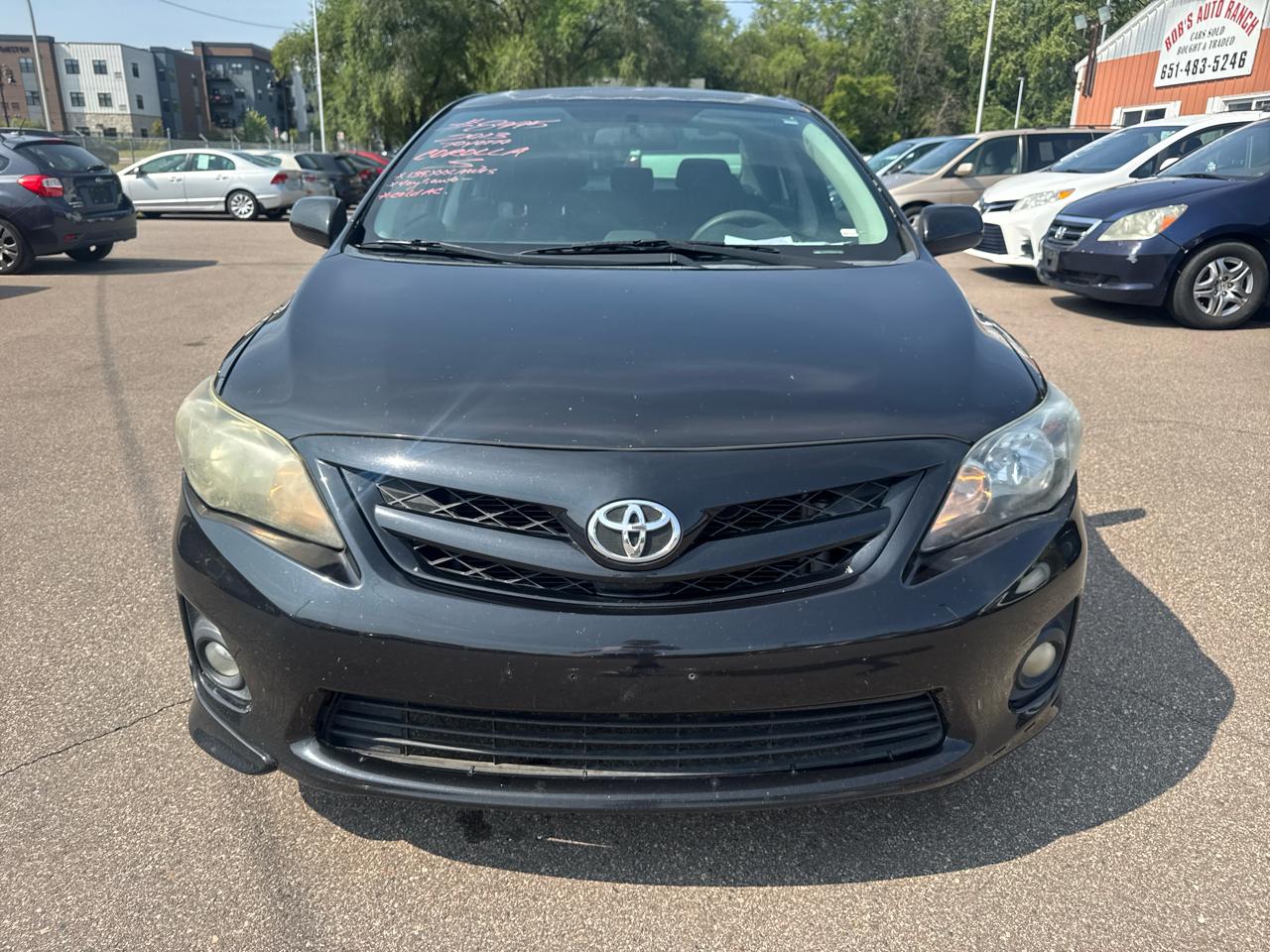 Toyota Corolla 4dr Sdn Auto LE Special Edition (Natl) 2013