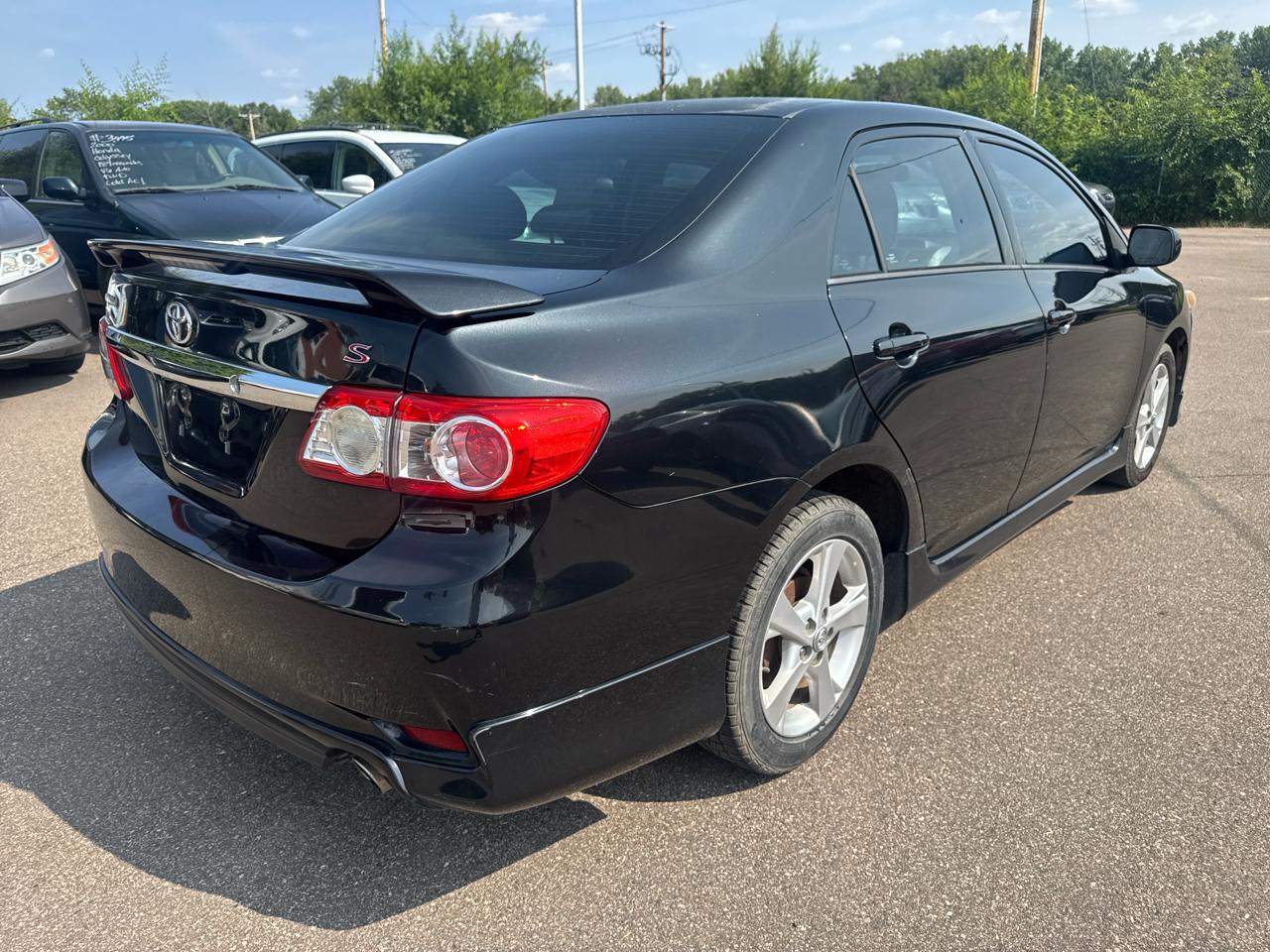 Toyota Corolla 4dr Sdn Auto LE Special Edition (Natl) 2013
