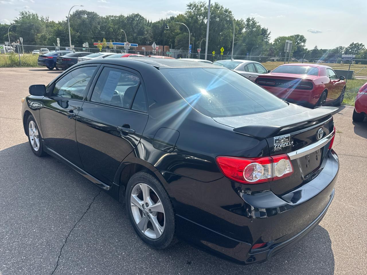 Toyota Corolla 4dr Sdn Auto LE Special Edition (Natl) 2013