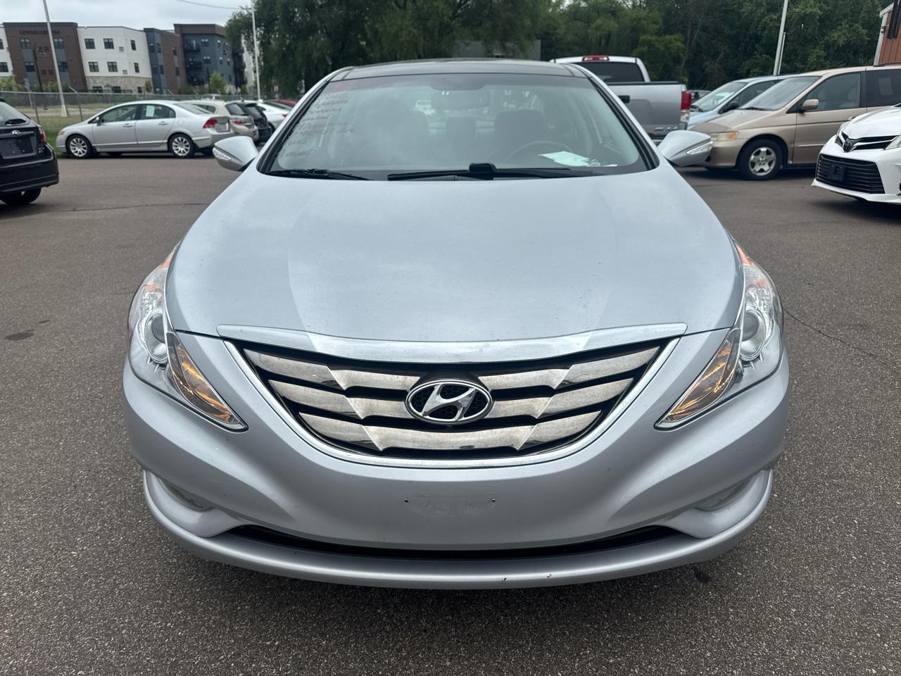 Hyundai Sonata 4dr Sdn 2.4L Auto Limited 2012