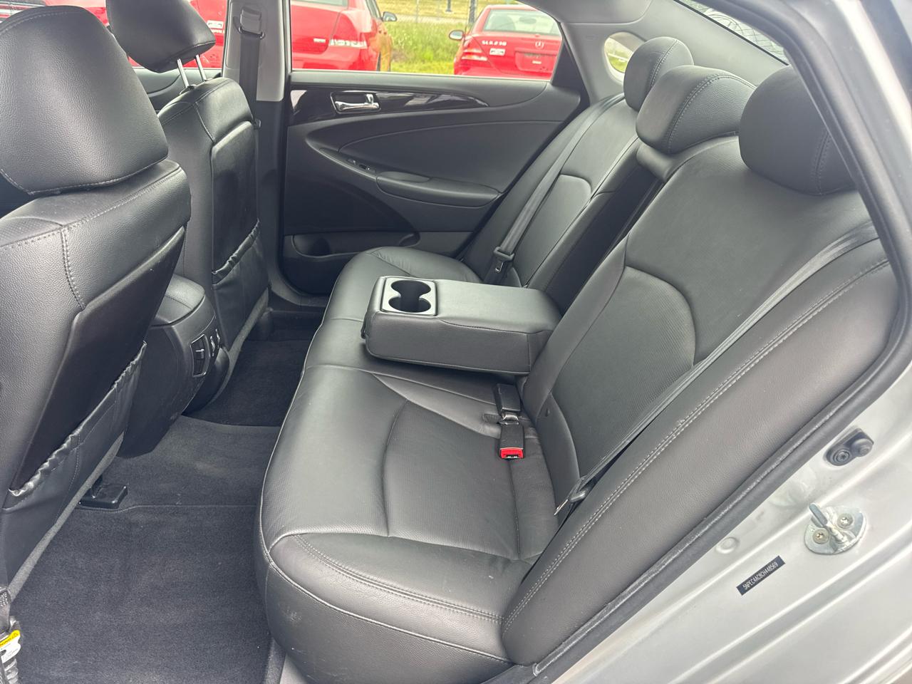 Hyundai Sonata 4dr Sdn 2.4L Auto Limited 2012