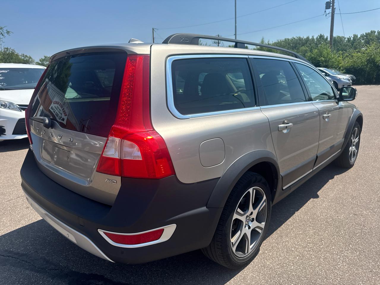 Volvo XC70 4dr Wgn 3.2L 2012